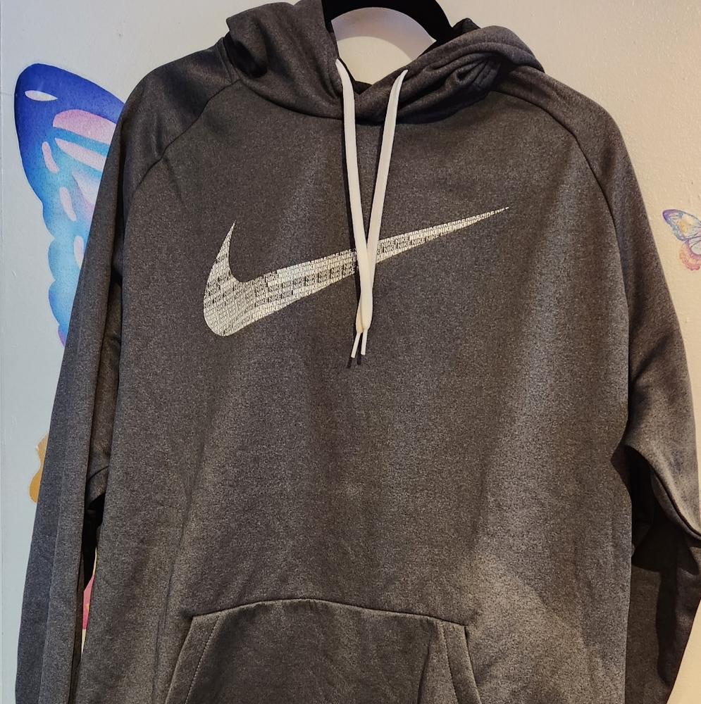 NWT NIKE SWEATER
